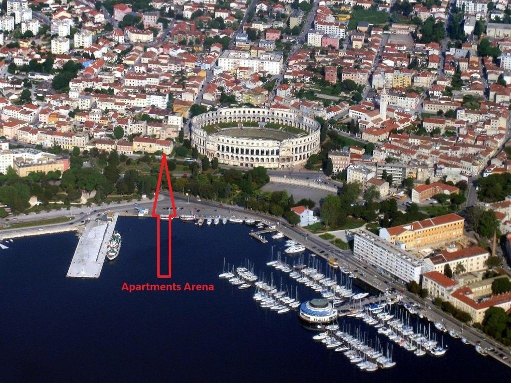 Apartments Arena Пула Экстерьер фото